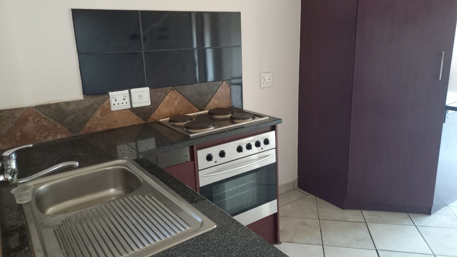 To Let 2 Bedroom Property for Rent in Potchefstroom North West